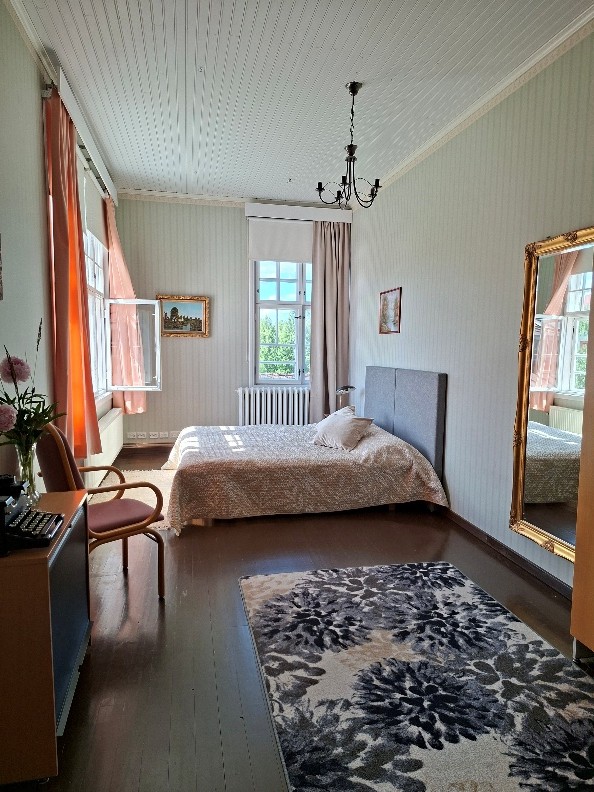 saarijarven-paavon-tupa-huone